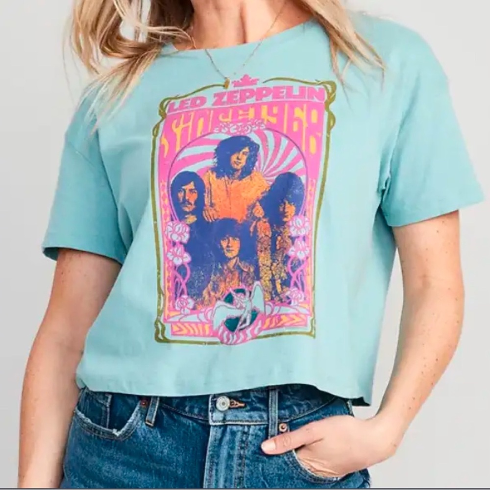 Plus size Licensed Pop Culture Graphic Cropped T-Shirt for Women Led Zep…